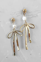 Crushes - Bow and Pearl Earrings, Gold