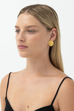 Nina Gordon - Small Paloma Dome Earrings, Gold