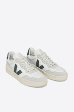 Veja - V 90 O.T Leather Sneaker, Extra White / Cyprus